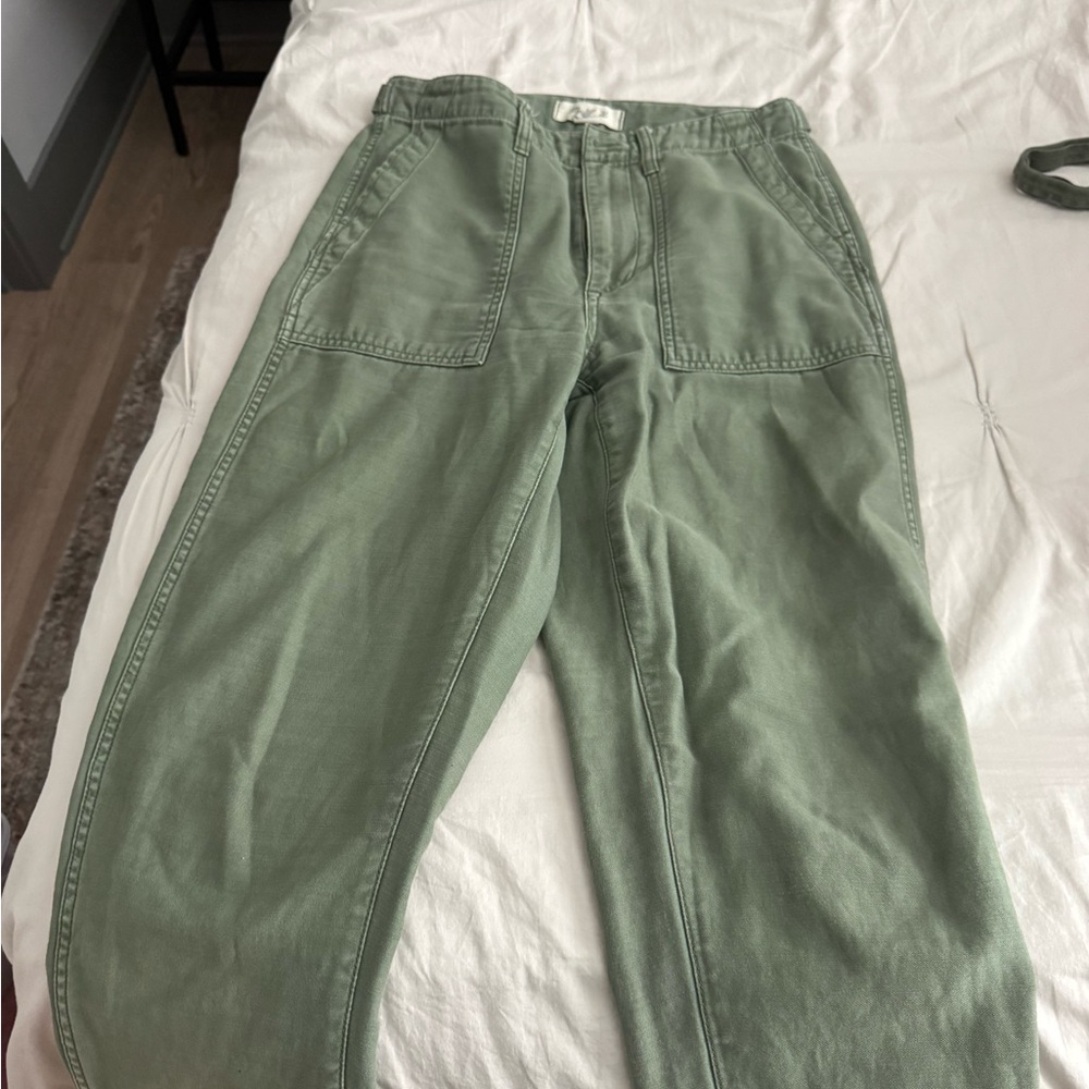 Madewell Straight Leg Pants in Sage Green